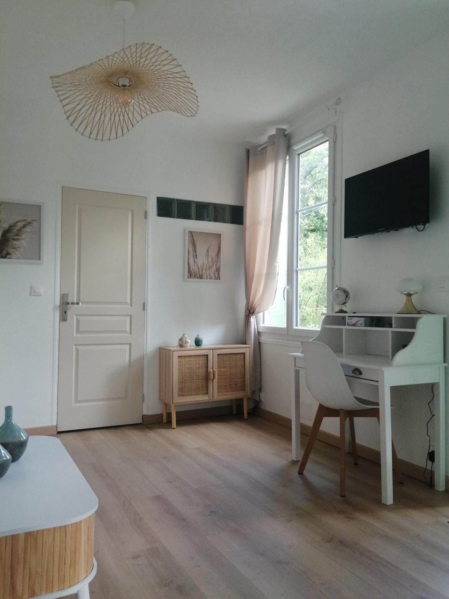 Maison " Bouton D'Or" Au Bord De L'Eau, A 10 Mn De Tours , Meuble Classe Une Etoile 圣阿韦尔坦 外观 照片