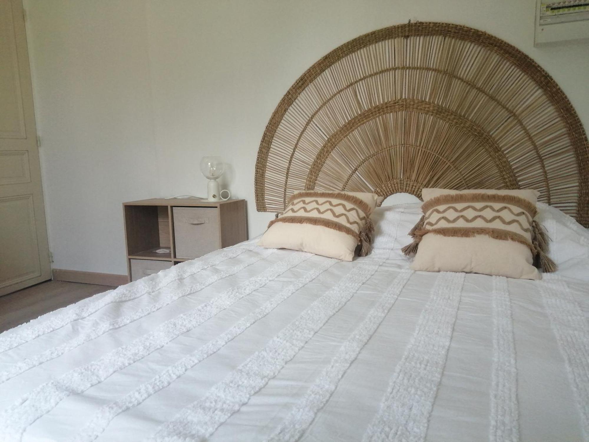 Maison " Bouton D'Or" Au Bord De L'Eau, A 10 Mn De Tours , Meuble Classe Une Etoile 圣阿韦尔坦 外观 照片